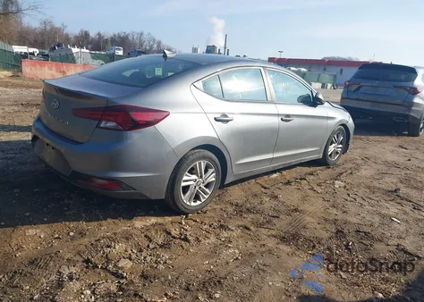 2019 Hyundai Elantra Value Edition z USA, uszkodzony, nr VIN 5NPD84LF5KH445034